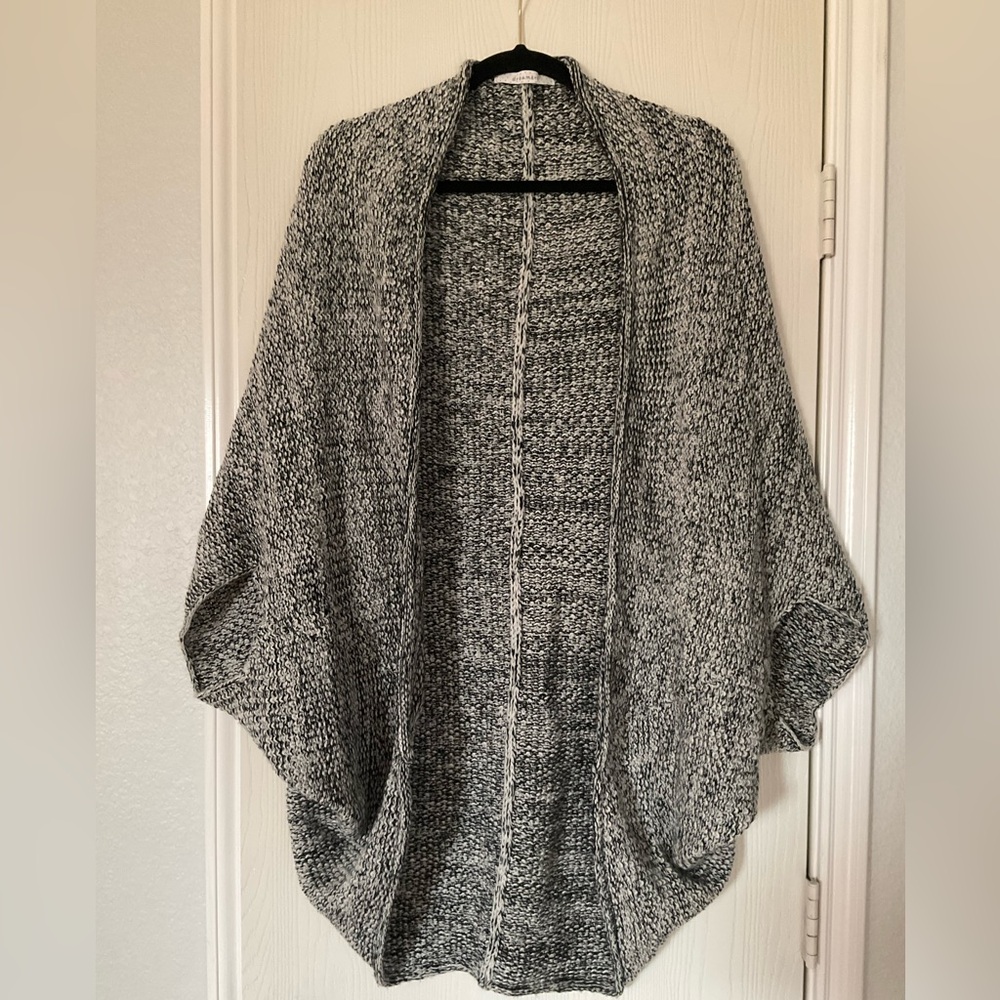 Dreamers Black and White Knit Women's Poncho